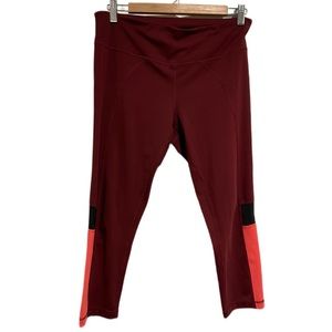 𝅺ZELLA • maroon capri leggings